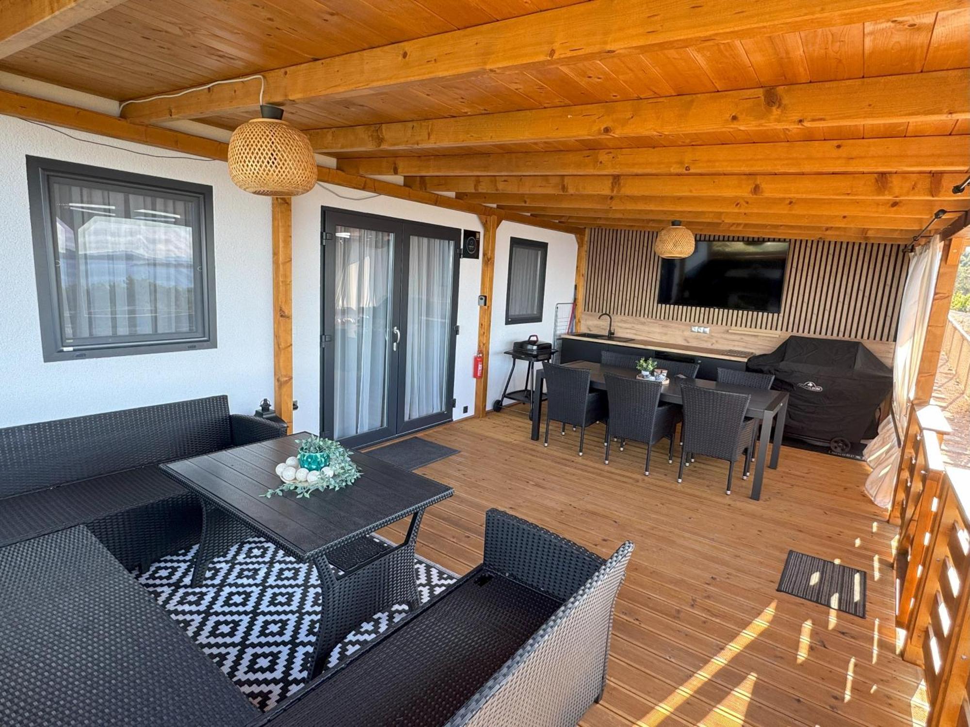 Serenity Mobile House