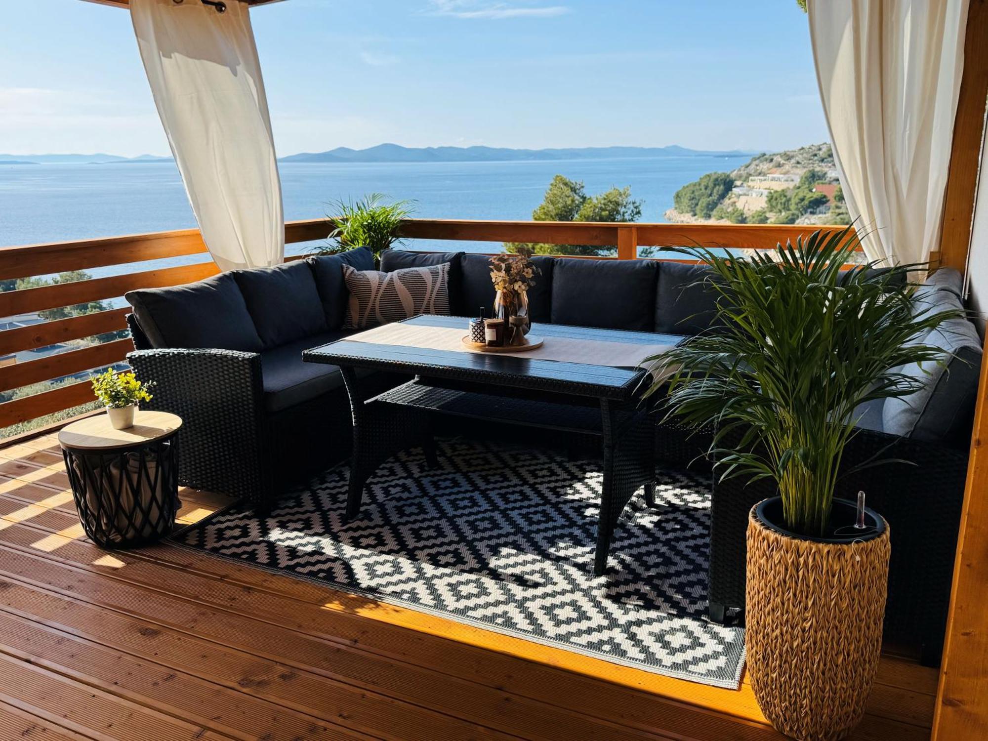 Serenity Mobile House *